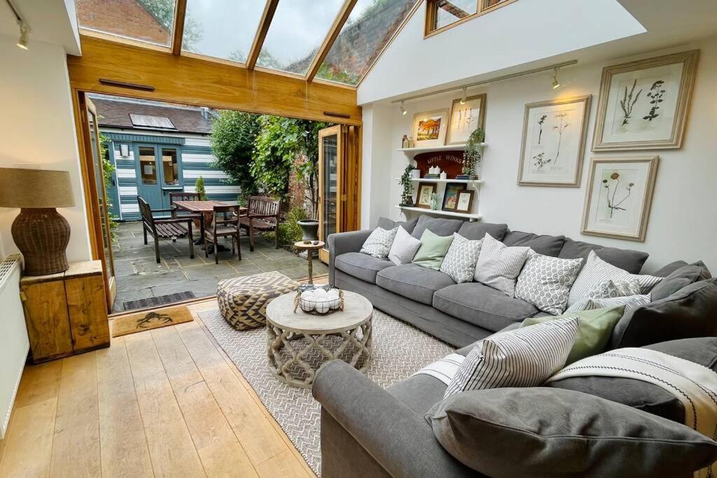 Dolls House - Luxury Townhouse *Sleeps 10* Villa Henley-on-Thames Eksteriør bilde