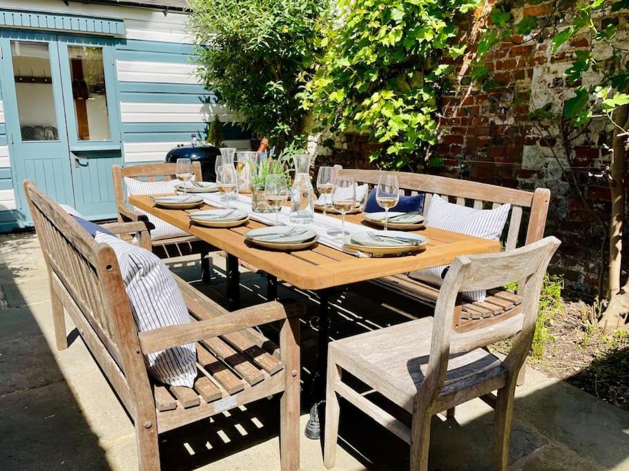 Dolls House - Luxury Townhouse *Sleeps 10* Villa Henley-on-Thames Eksteriør bilde