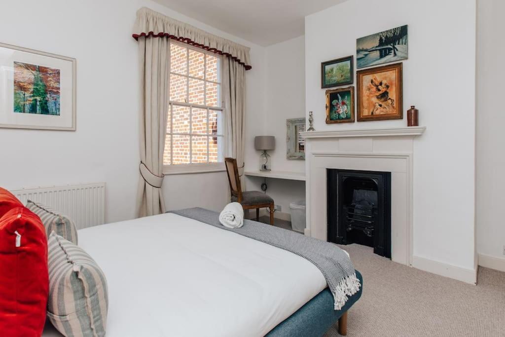 Dolls House - Luxury Townhouse *Sleeps 10* Villa Henley-on-Thames Eksteriør bilde