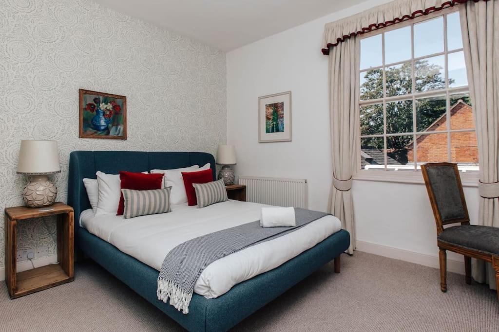 Dolls House - Luxury Townhouse *Sleeps 10* Villa Henley-on-Thames Eksteriør bilde