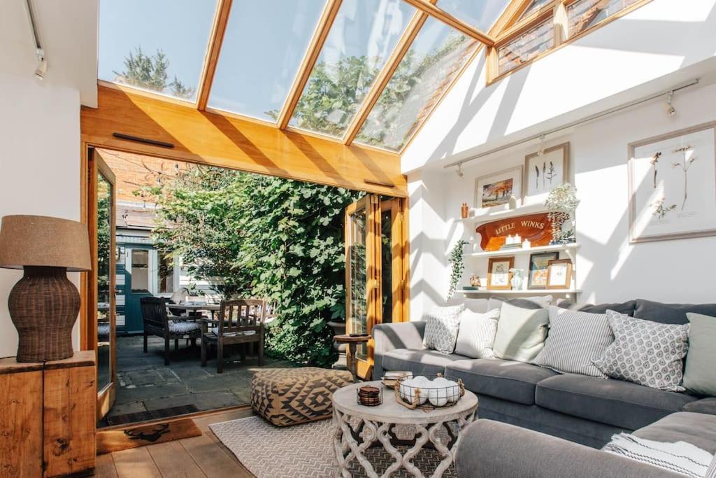 Dolls House - Luxury Townhouse *Sleeps 10* Villa Henley-on-Thames Eksteriør bilde