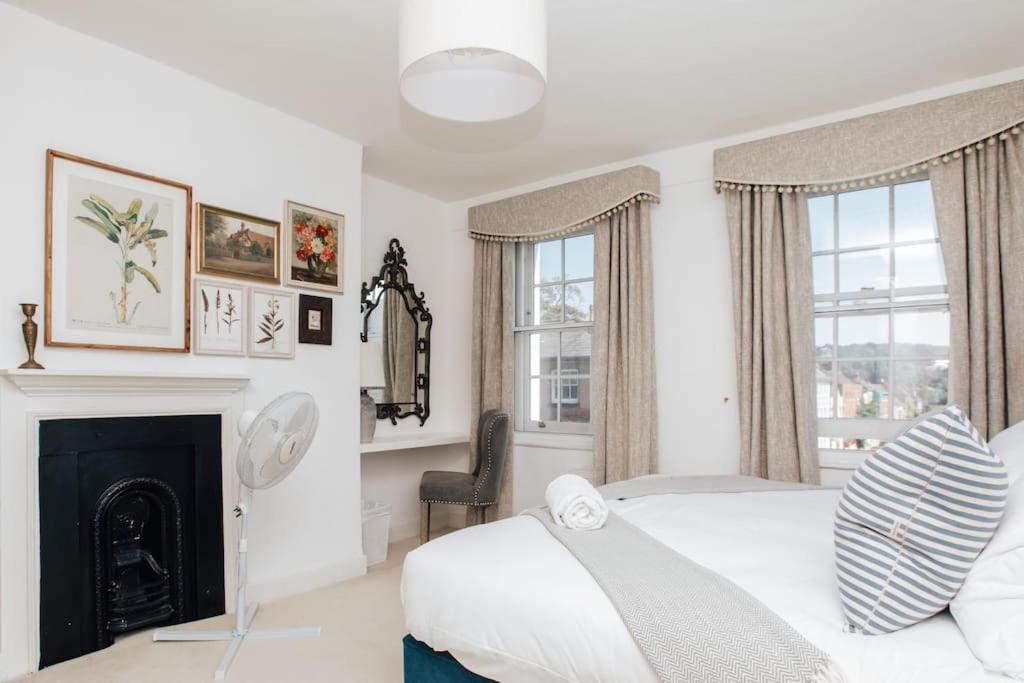 Dolls House - Luxury Townhouse *Sleeps 10* Villa Henley-on-Thames Eksteriør bilde