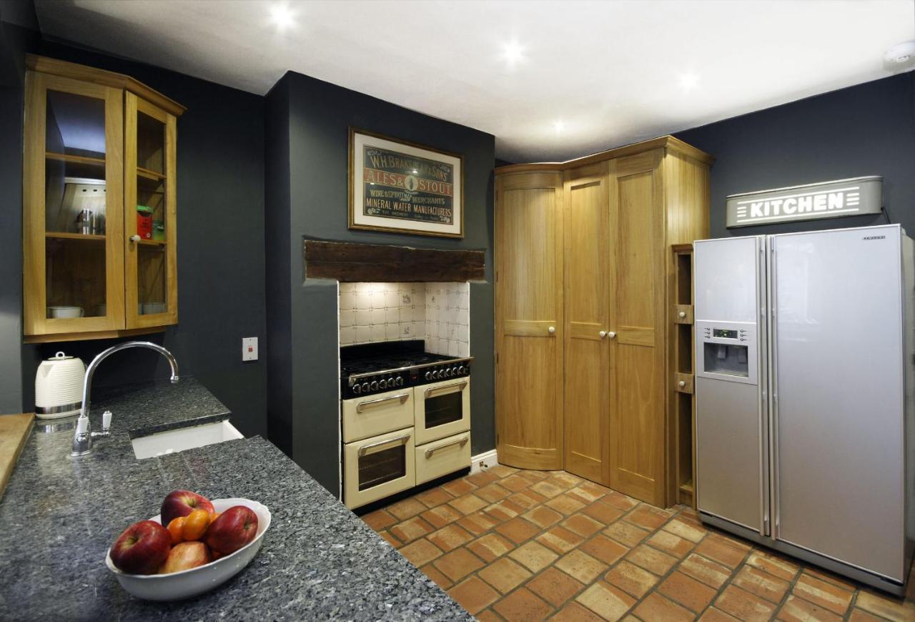 Dolls House - Luxury Townhouse *Sleeps 10* Villa Henley-on-Thames Eksteriør bilde