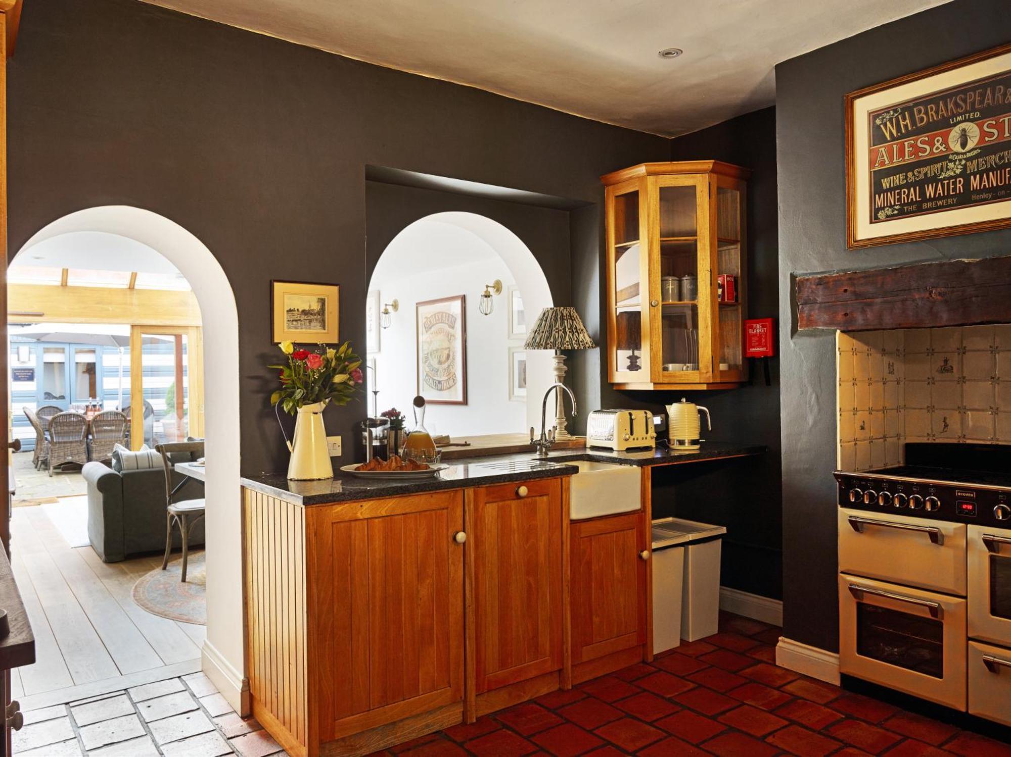 Dolls House - Luxury Townhouse *Sleeps 10* Villa Henley-on-Thames Eksteriør bilde